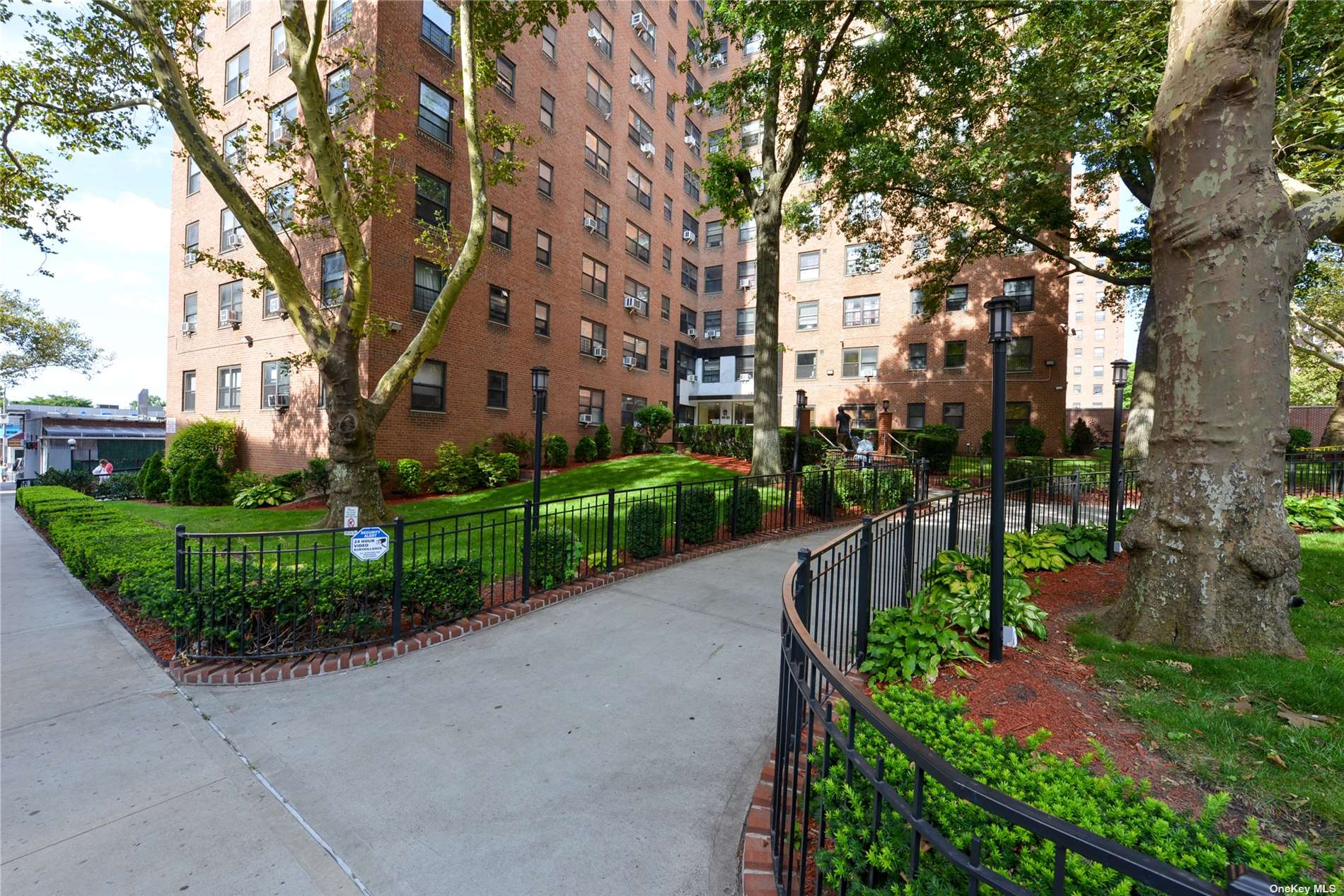 99-05 63rd Drive #1W, Rego Park, New York image 11