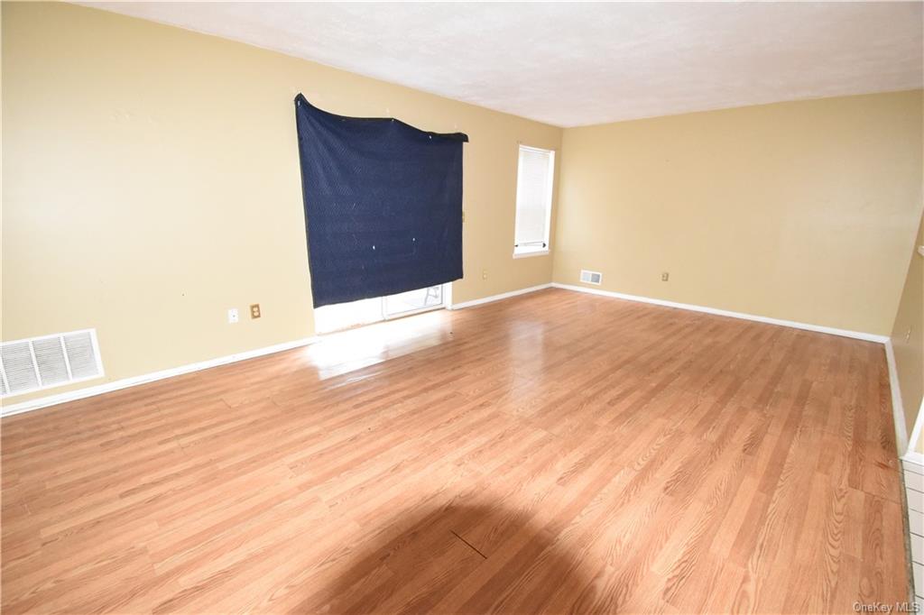 Photo 5 of 15 of 14 Kensington Way condo