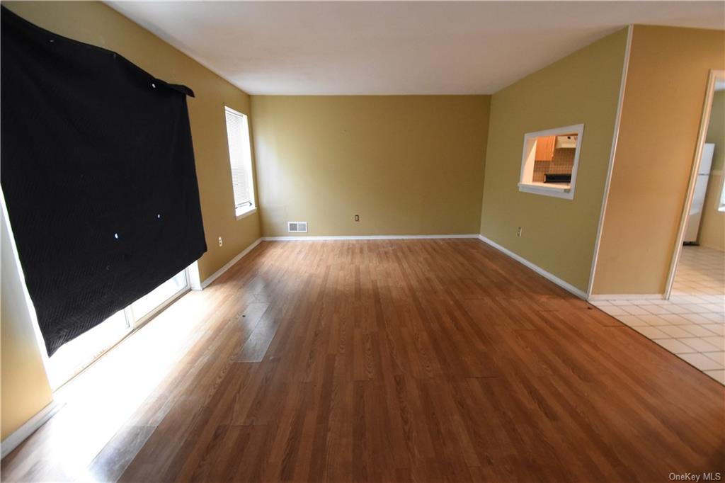 Photo 6 of 15 of 14 Kensington Way condo