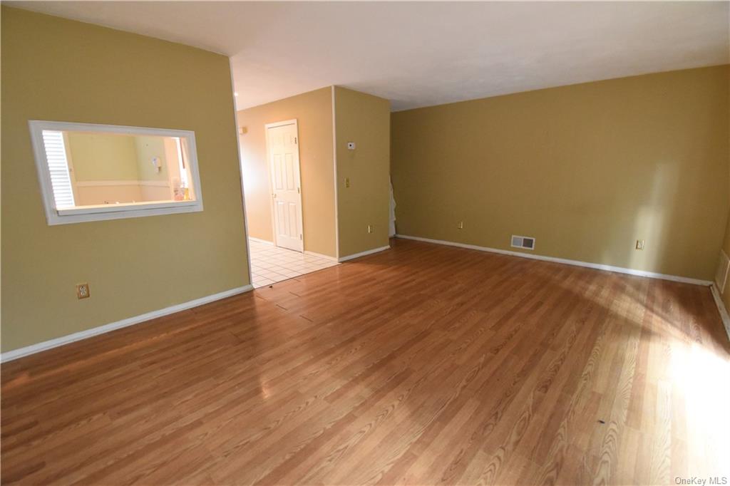 Photo 7 of 15 of 14 Kensington Way condo
