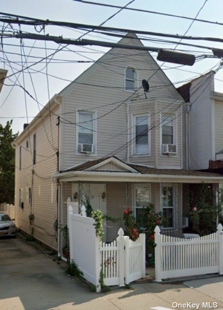 Property for Sale at 10337 102nd Street, Ozone Park, Queens, NY - Bedrooms: 6 
Bathrooms: 3 
Rooms: 7  - $975,000