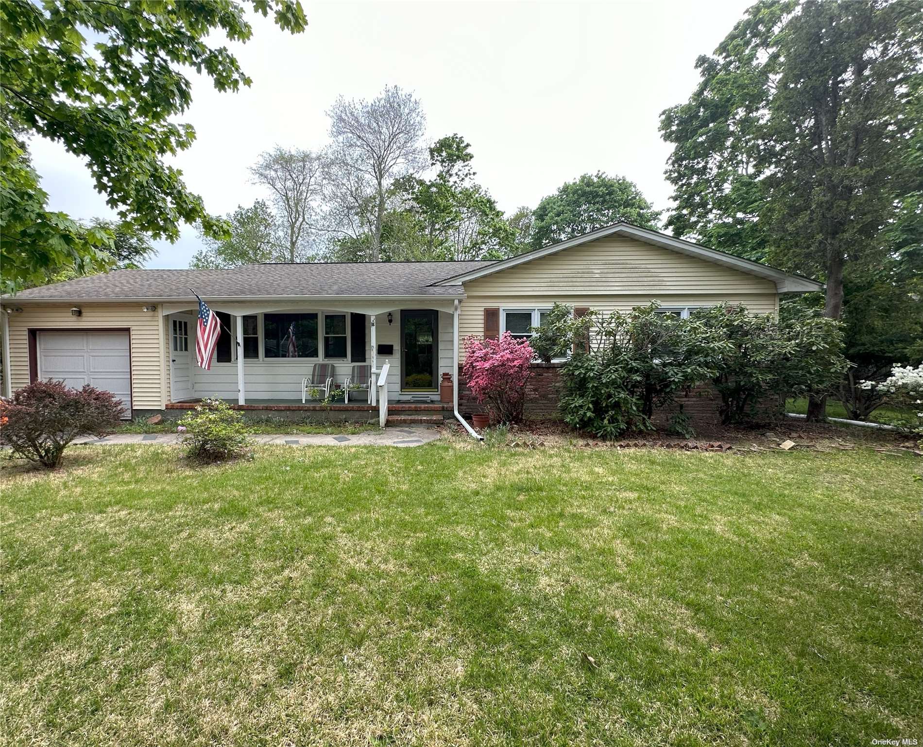Photo 1 of 7 of 18 Inwood Road house