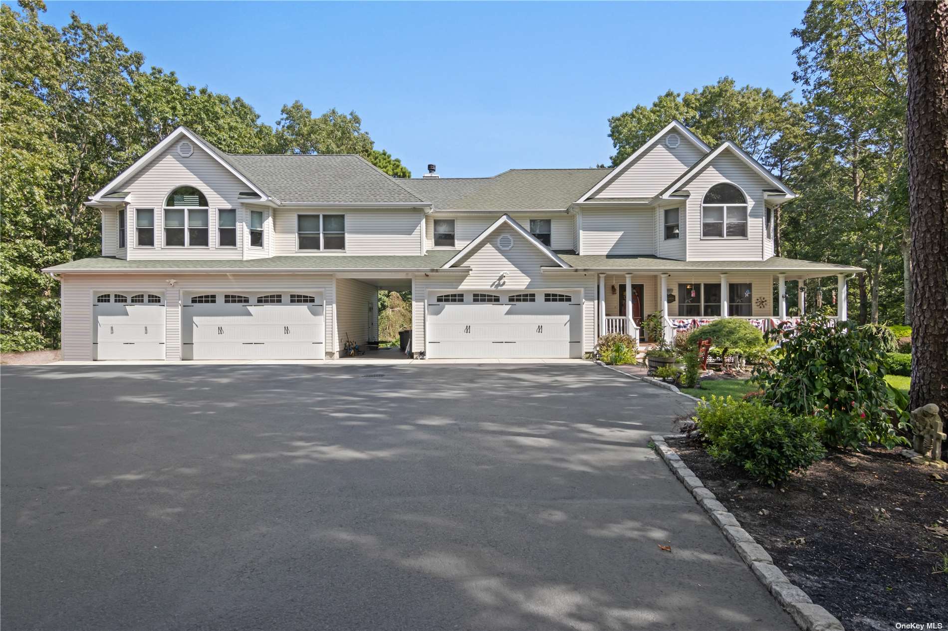 Property for Sale at 396 Eastport Manor Road, Manorville, Hamptons, NY - Bedrooms: 5 
Bathrooms: 4  - $1,199,000