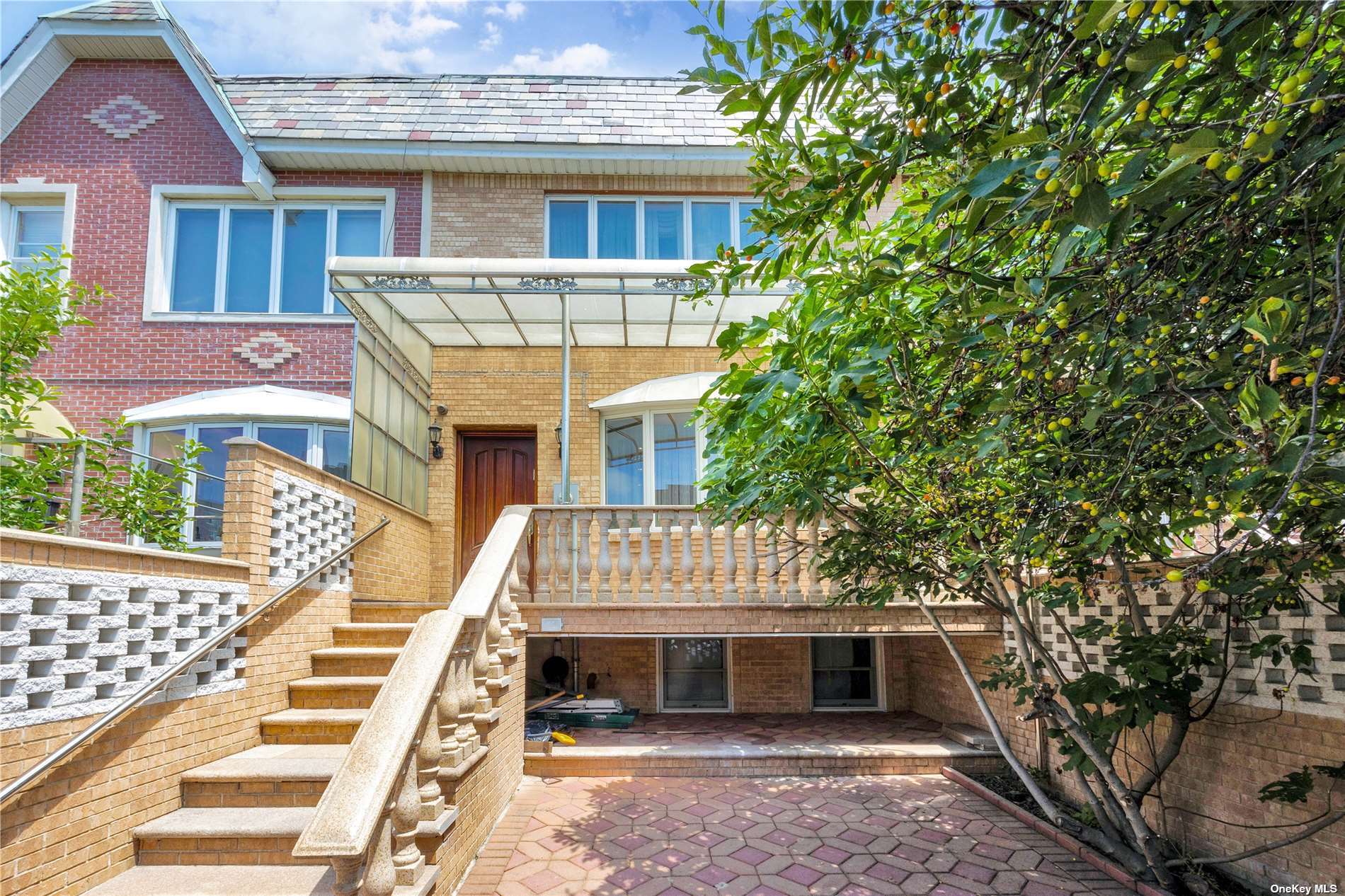 Property for Sale at Booth Street, Rego Park, Queens, NY - Bedrooms: 3 
Bathrooms: 3.5 
Rooms: 11  - $1,529,000