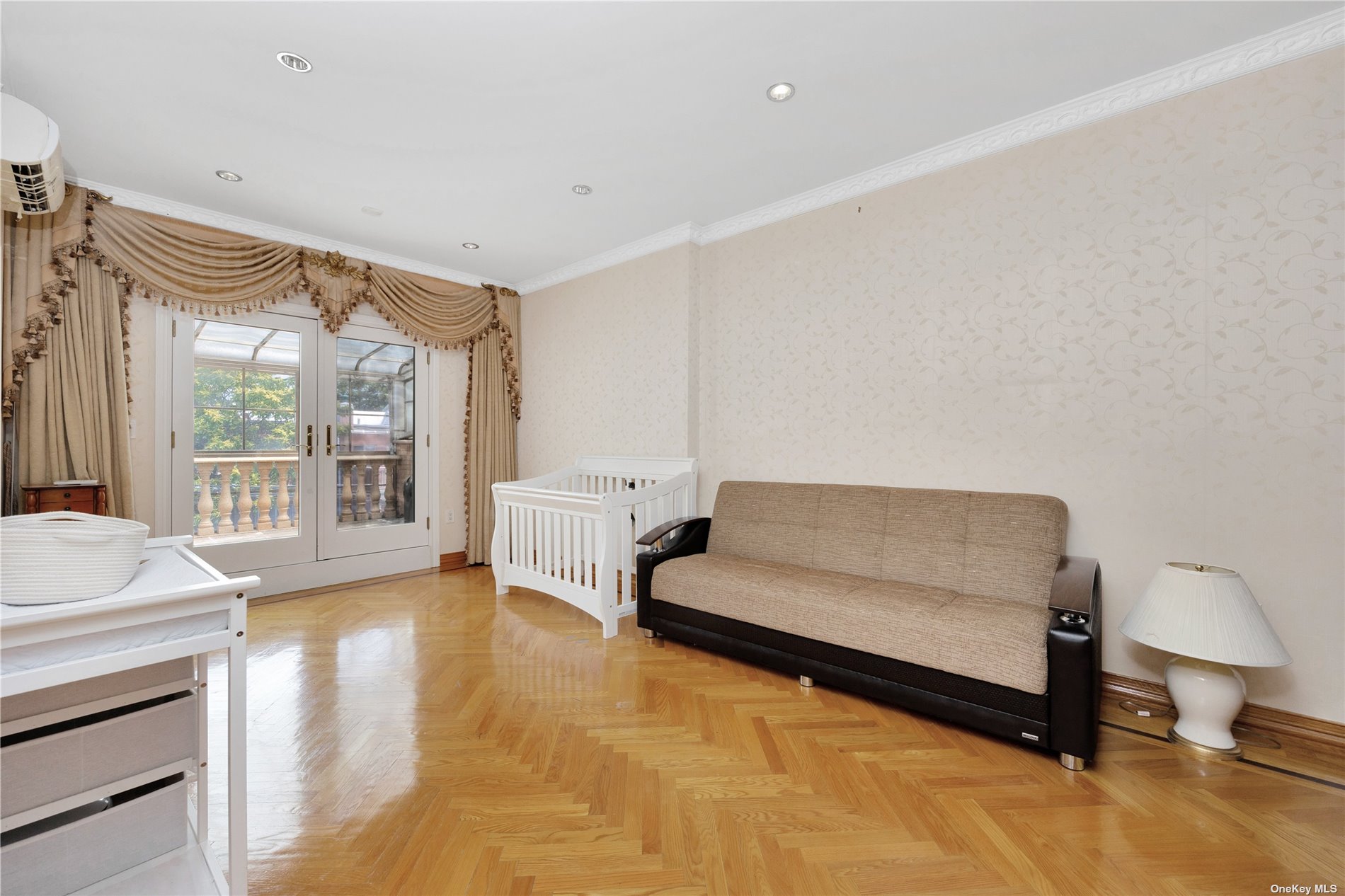 66-23 Booth Street, Rego Park, New York image 18