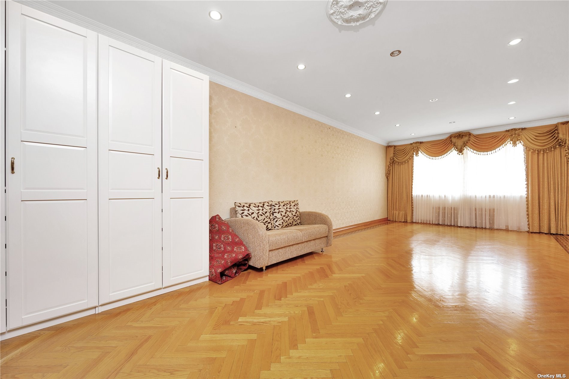 66-23 Booth Street, Rego Park, New York image 12