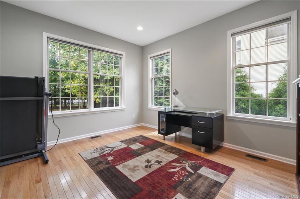 64 Loomis Drive, Baldwin Place, New York image 15