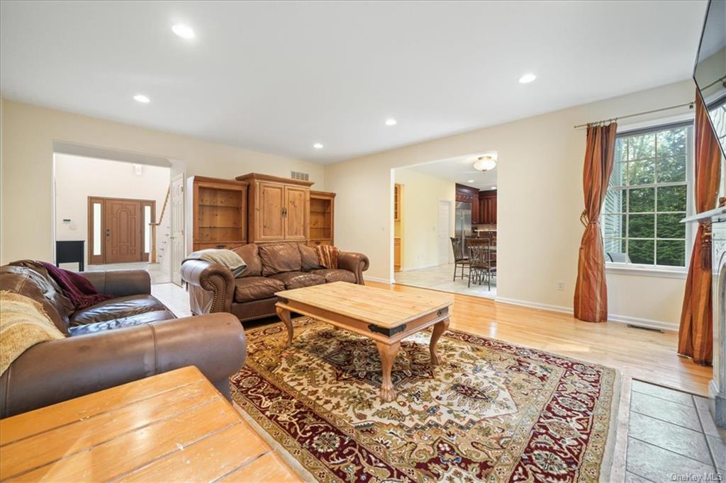64 Loomis Drive, Baldwin Place, New York image 11