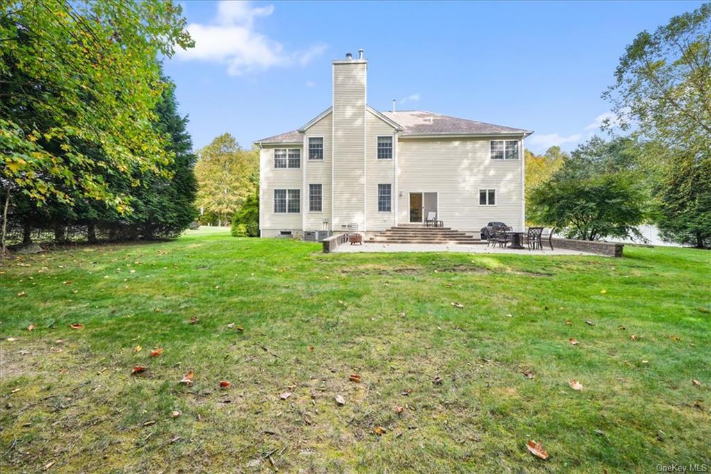 64 Loomis Drive, Baldwin Place, New York image 32