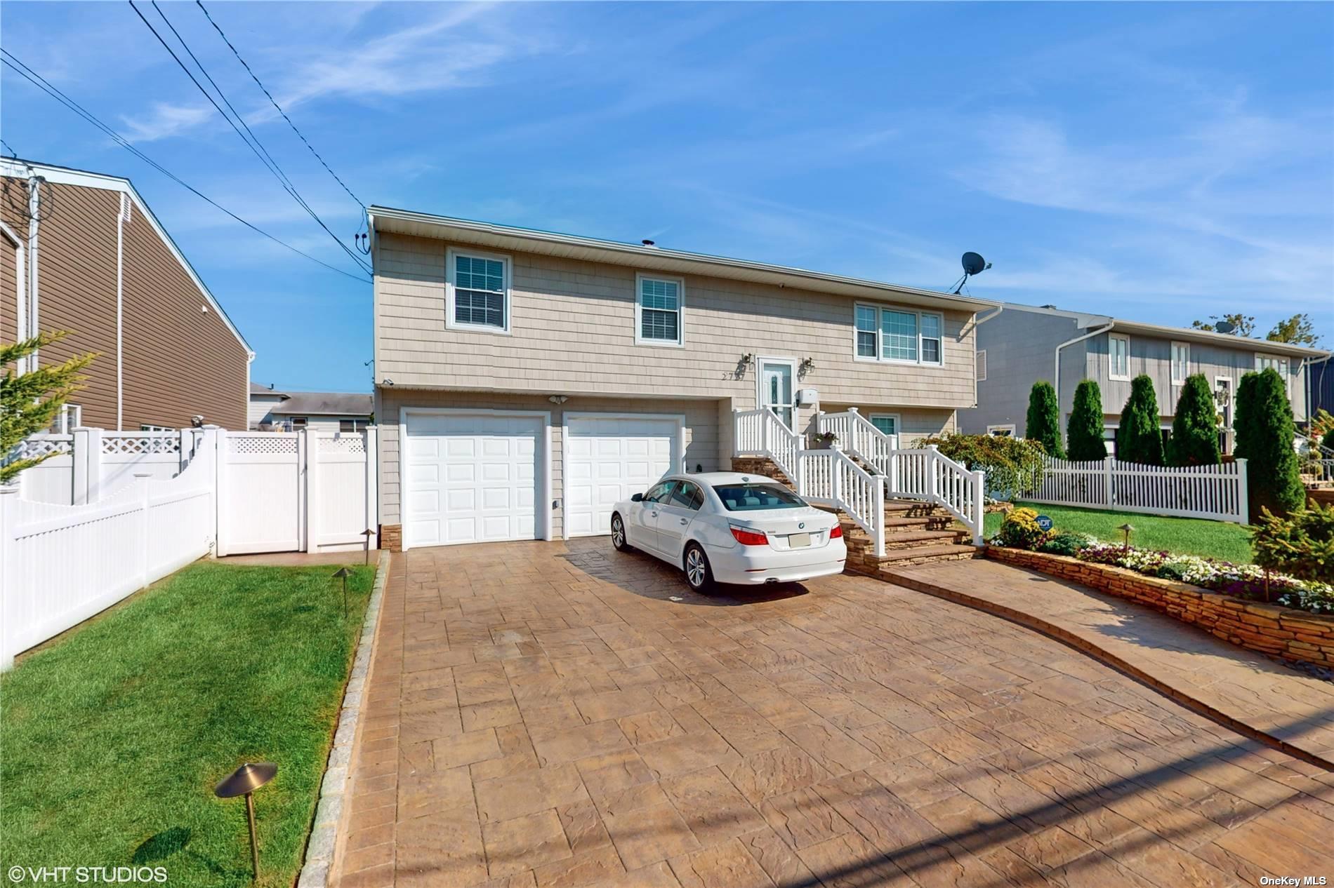 2727 Lee Place, Bellmore, New York image 32