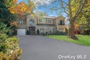 8 Ridge Drive, Roslyn, New York image 1