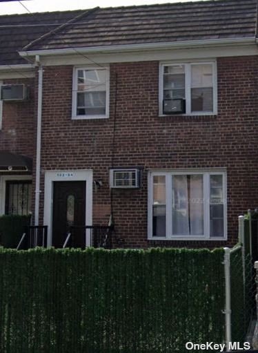 10204 63 Road, Forest Hills, Queens, NY - 3 Bedrooms  
1 Bathrooms  
5 Rooms - 