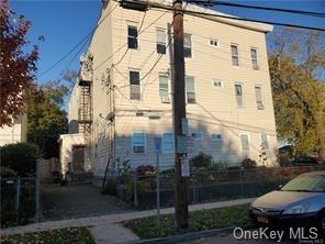 Rental Property at 76 State Street 9, Ossining, New York - Bedrooms: 3 
Bathrooms: 1 
Rooms: 5  - $3,000 MO.