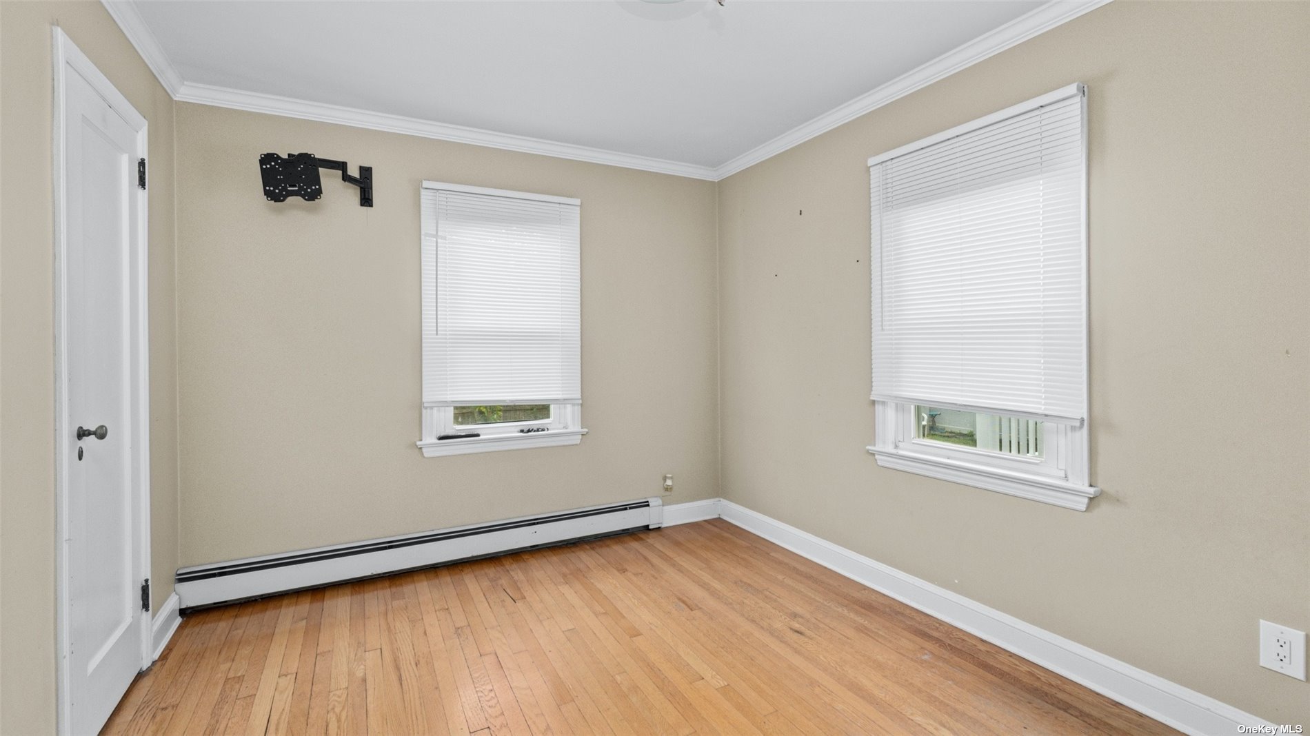 153 33rd Street, Lindenhurst, New York image 9