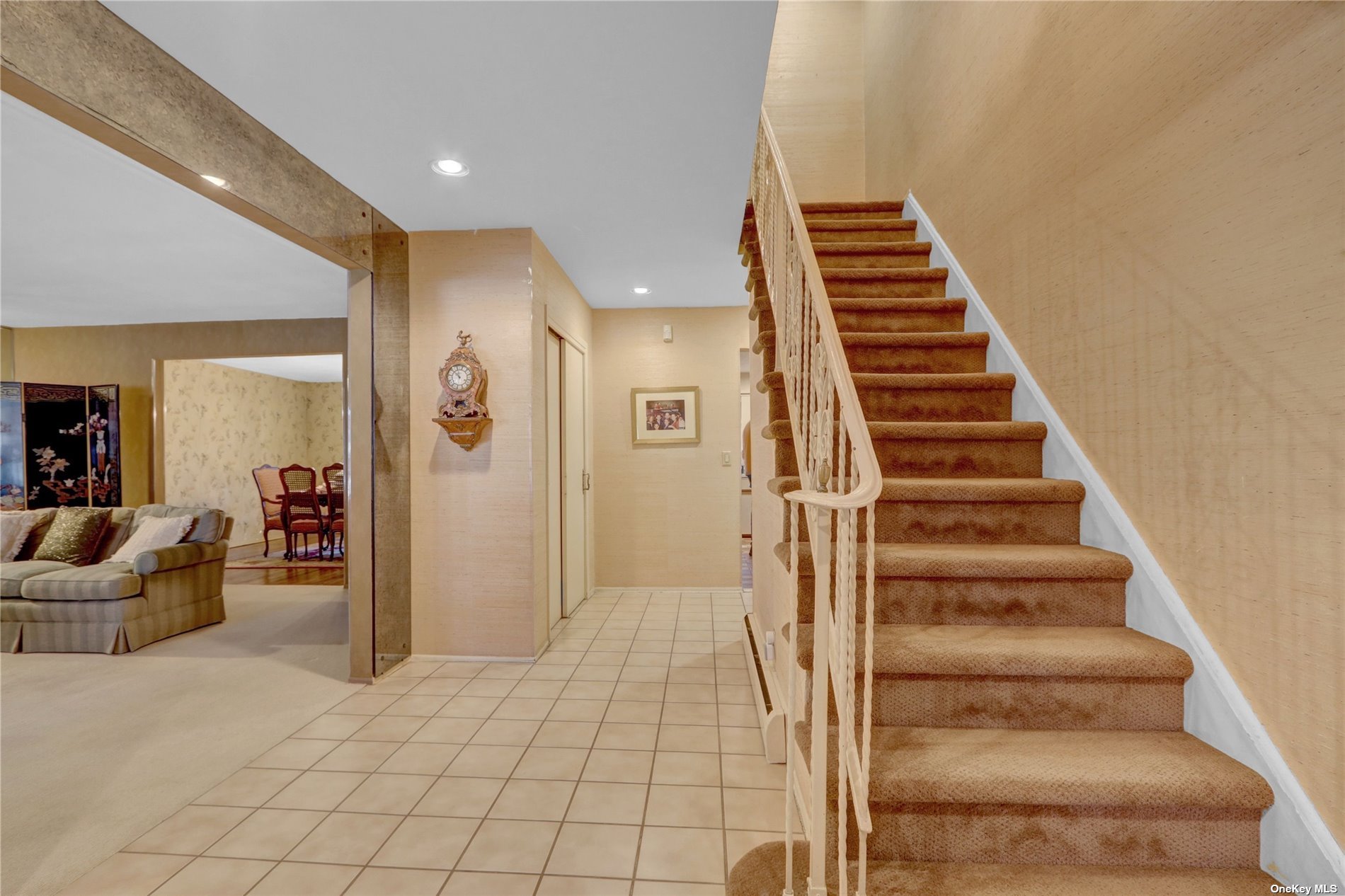 764 Sherwood Court, North Woodmere, New York image 4