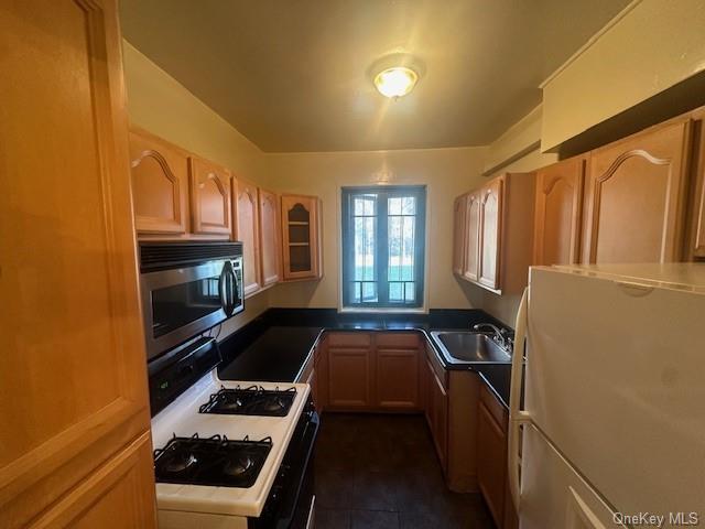 Property for Sale at 1460 Parkchester Road Mg, Bronx, New York - Bedrooms: 1 
Bathrooms: 1 
Rooms: 3  - $235,000
