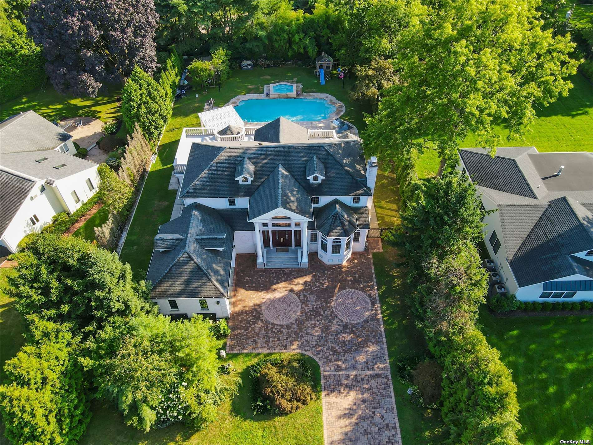 150 Crabapple Road, Manhasset, New York image 28