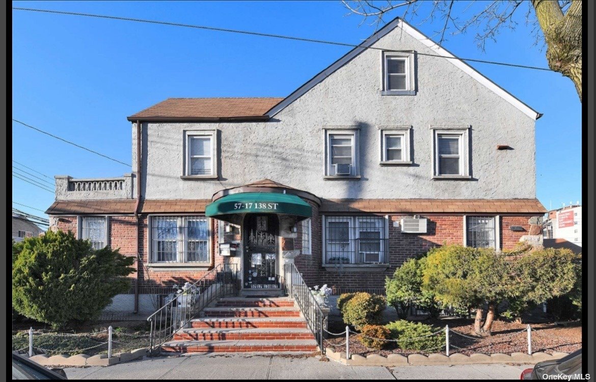 Property for Sale at 5717 138th Street, Flushing, Queens, NY - Bedrooms: 6 
Bathrooms: 3 
Rooms: 11  - $1,995,000