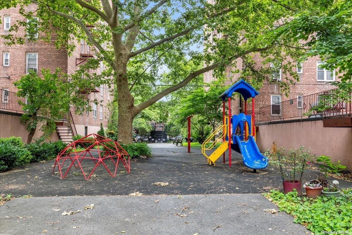 33-04 91 Street #5W, Jackson Heights, New York image 20