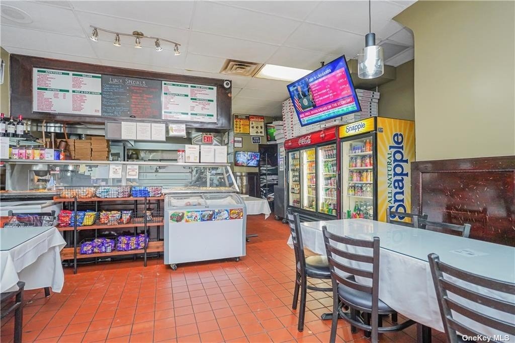 44-17 Douglaston Parkway