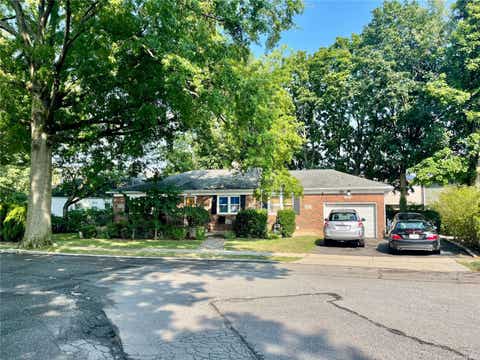Homes For Sale - 215 W Poplar Street<br/> Floral Park, NY 11001