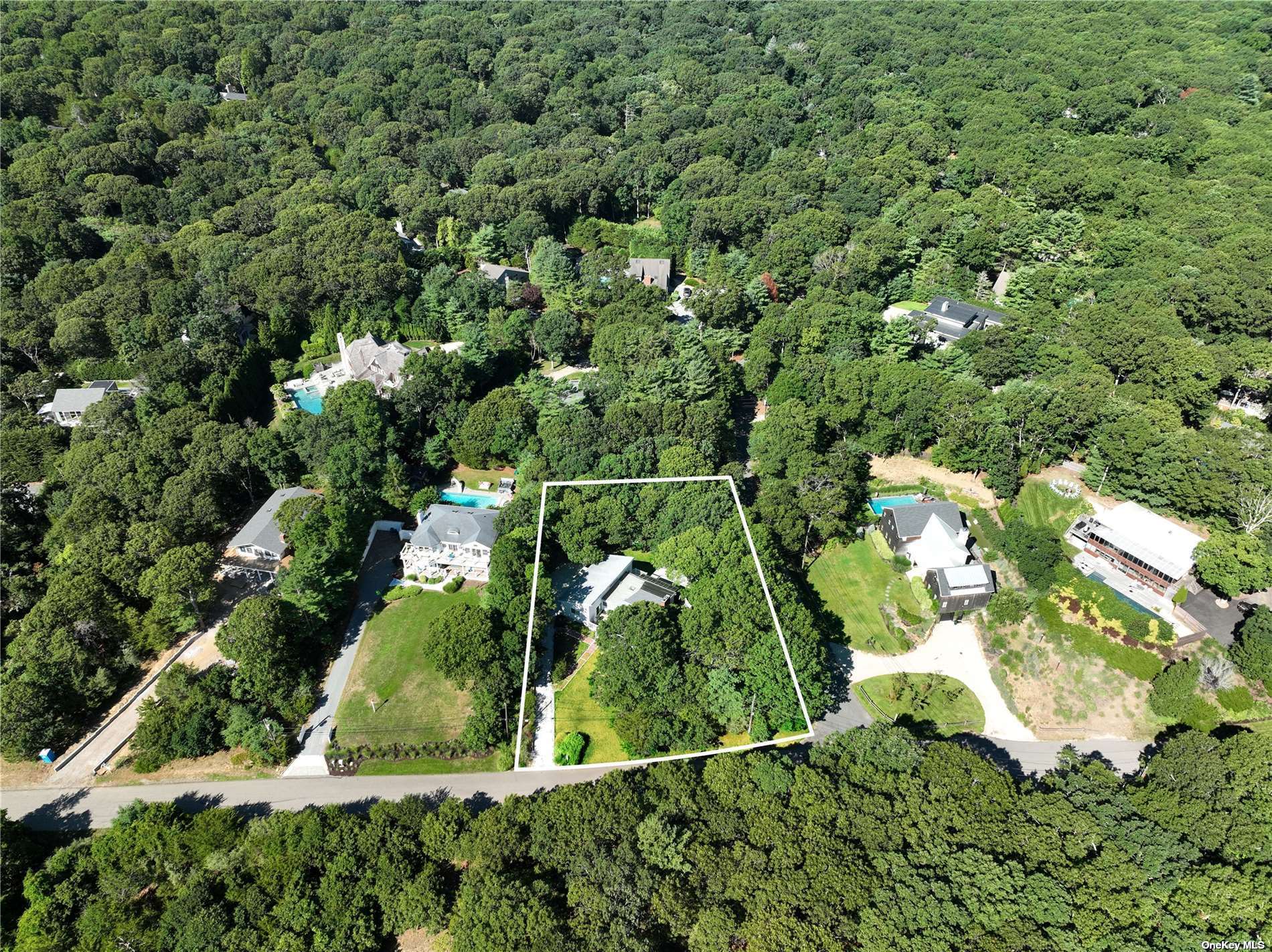 1 Monument Lane, East Hampton, New York image 6