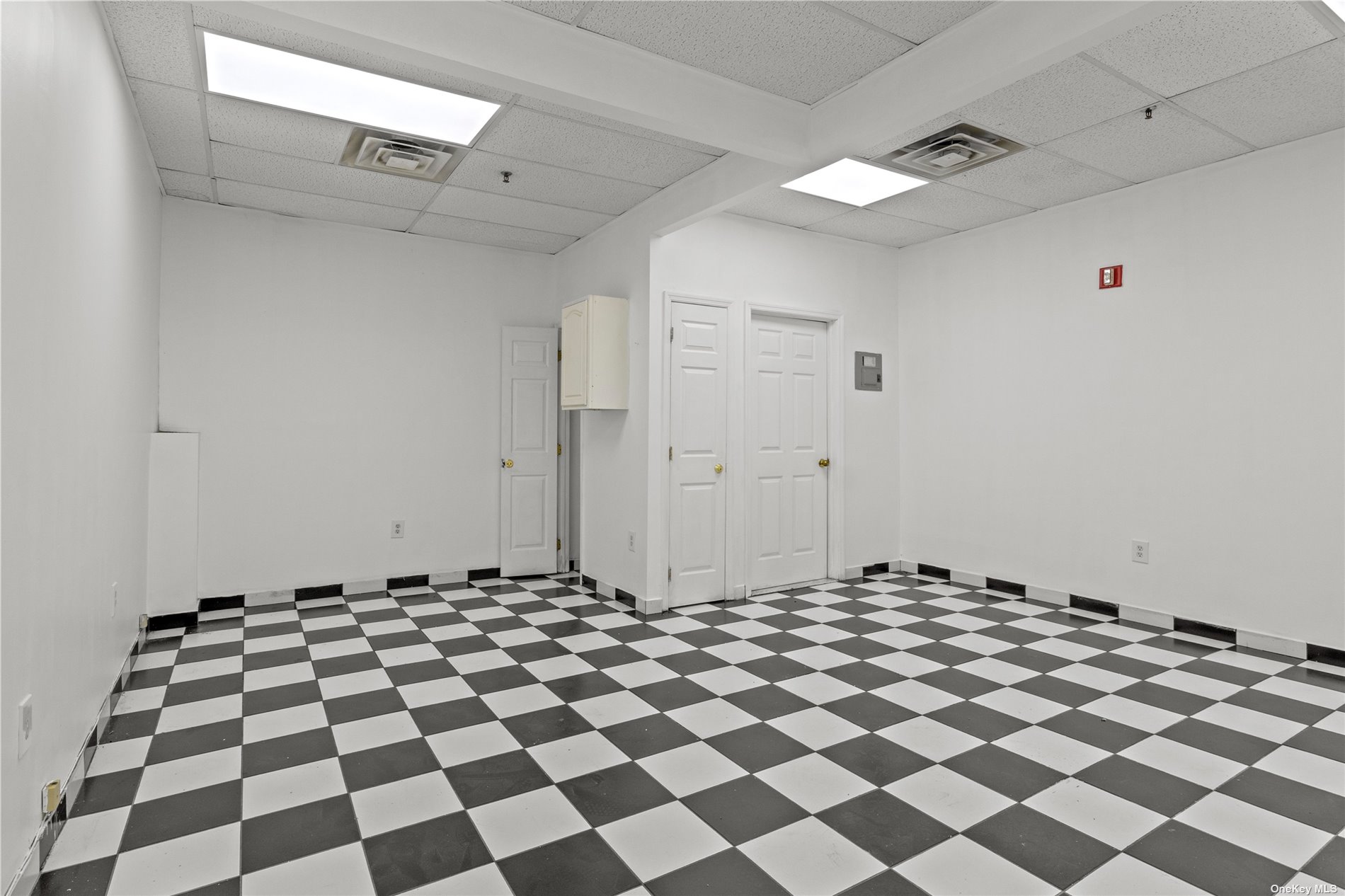 33-70 Prince Street CA28