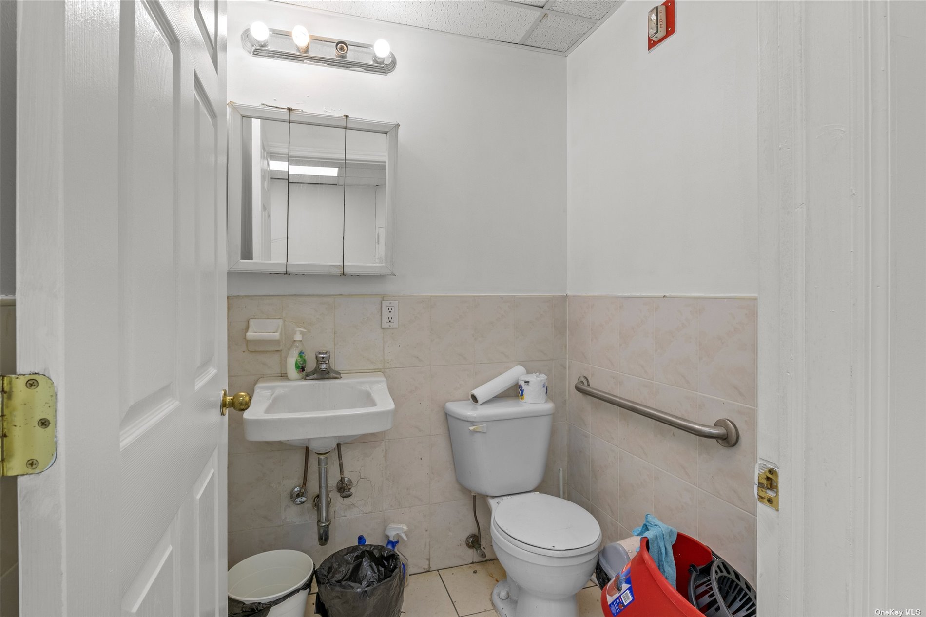 33-70 Prince Street CA28