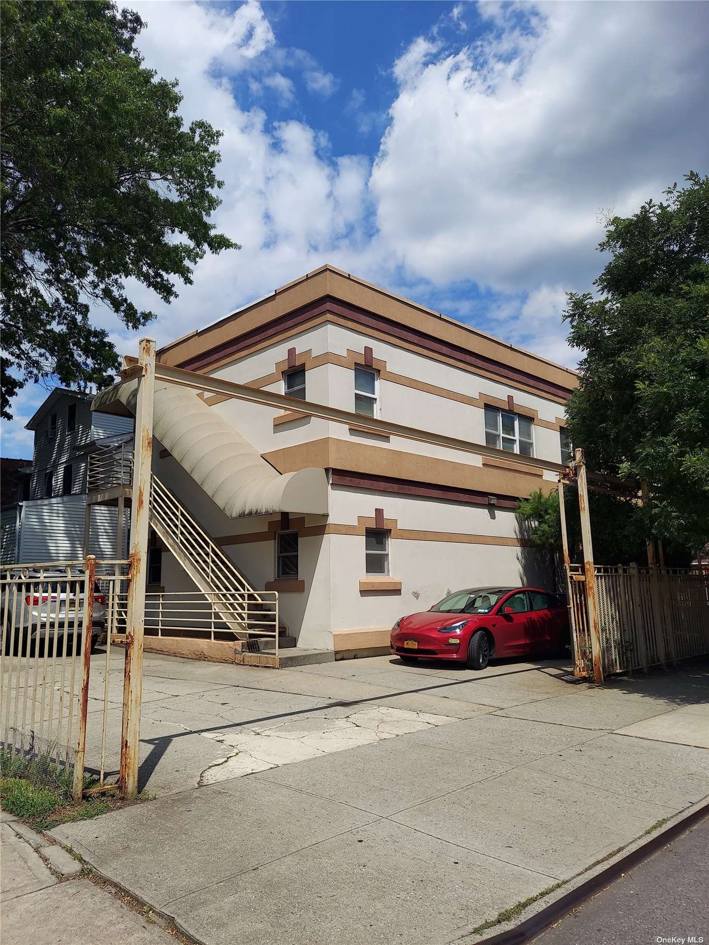 Property for Sale at 4518 Parsons Boulevard, Flushing, Queens, NY - Bedrooms: 2 
Bathrooms: 3 
Rooms: 7  - $1,749,999