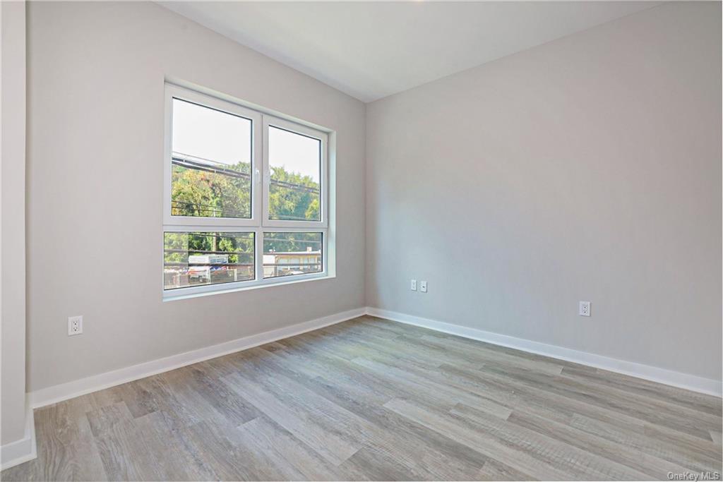 Hawthorne, New York 10532, United States, 2 Bedrooms Bedrooms, ,1 BathroomBathrooms,Residential,Active,15945