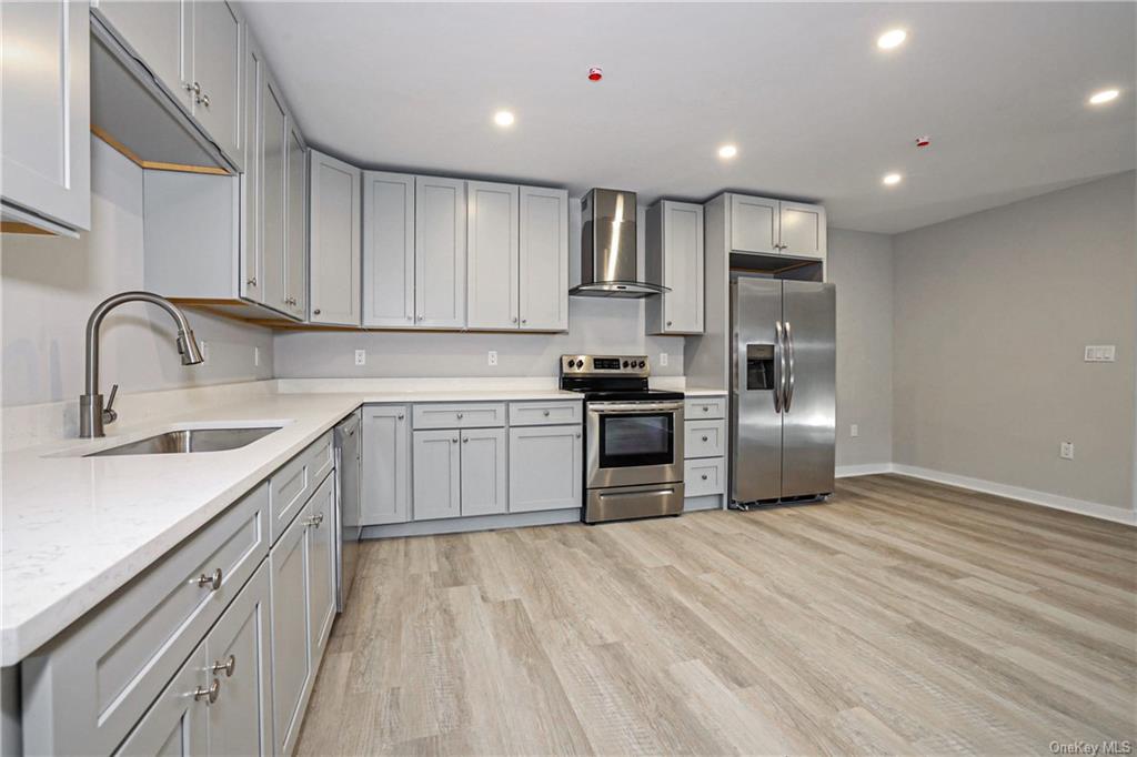 Hawthorne, New York 10532, United States, 2 Bedrooms Bedrooms, ,1 BathroomBathrooms,Residential,Active,15945