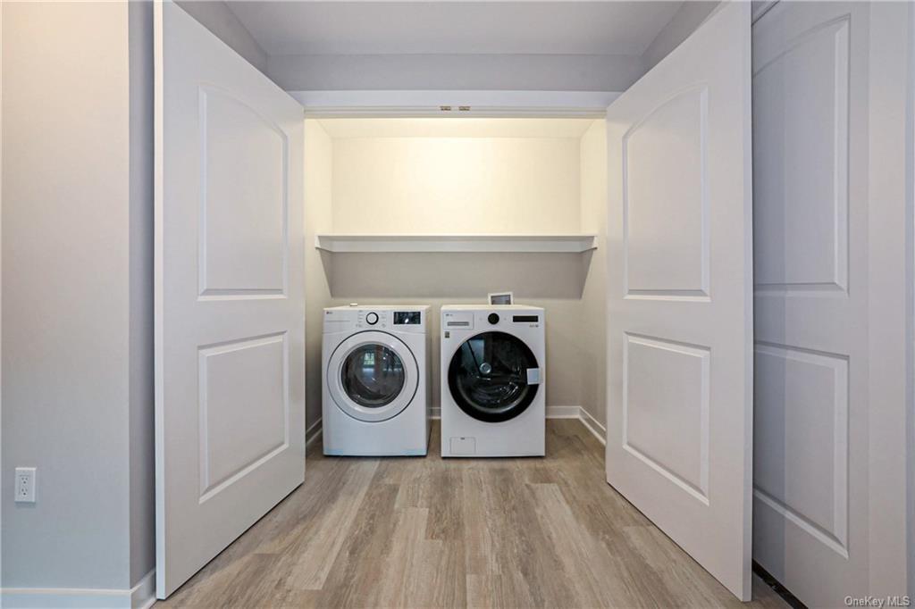 Hawthorne, New York 10532, United States, 2 Bedrooms Bedrooms, ,1 BathroomBathrooms,Residential,Active,15945