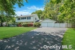 Property for Sale at 16 Seabrook Lane, Stony Brook, Hamptons, NY - Bedrooms: 4 
Bathrooms: 3  - $799,000