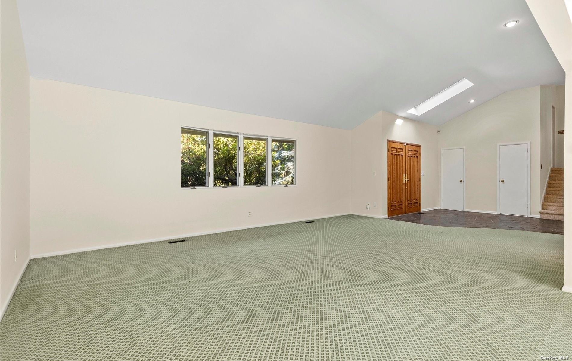 25 Fairway Court