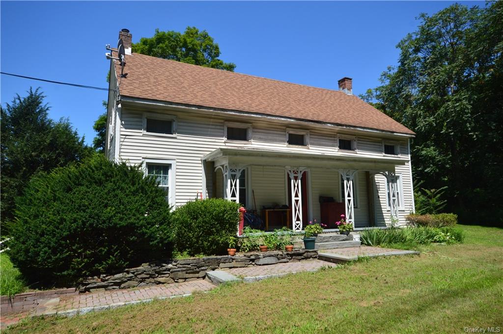 7085 Route 9, Rhinebeck, New York - 3 Bedrooms  
4.5 Bathrooms - 