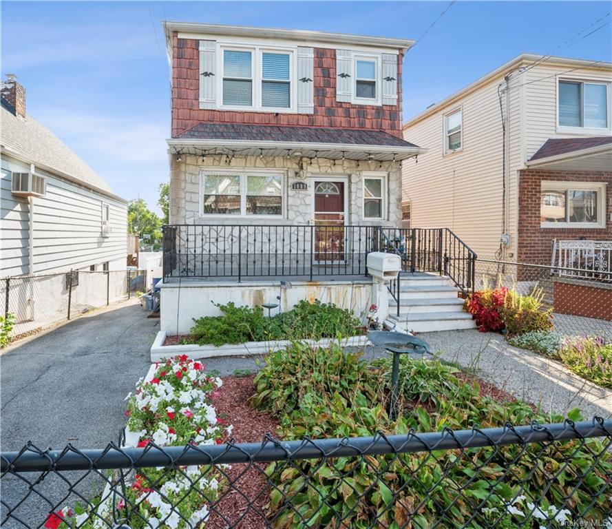 Property for Sale at 1009 Swinton Avenue, Bronx, New York - Bedrooms: 3 
Bathrooms: 3 
Rooms: 6  - $760,000