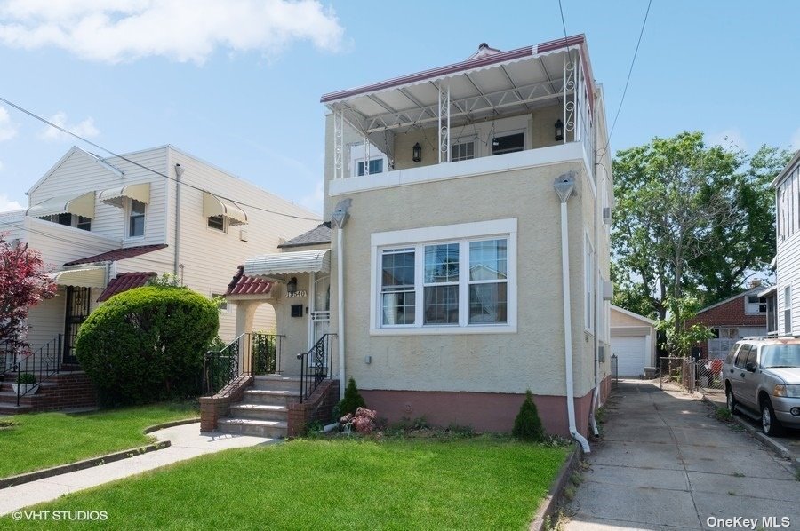 Property for Sale at 13540 232nd Street, Laurelton, Queens, NY - Bedrooms: 4 
Bathrooms: 4 
Rooms: 7  - $779,999