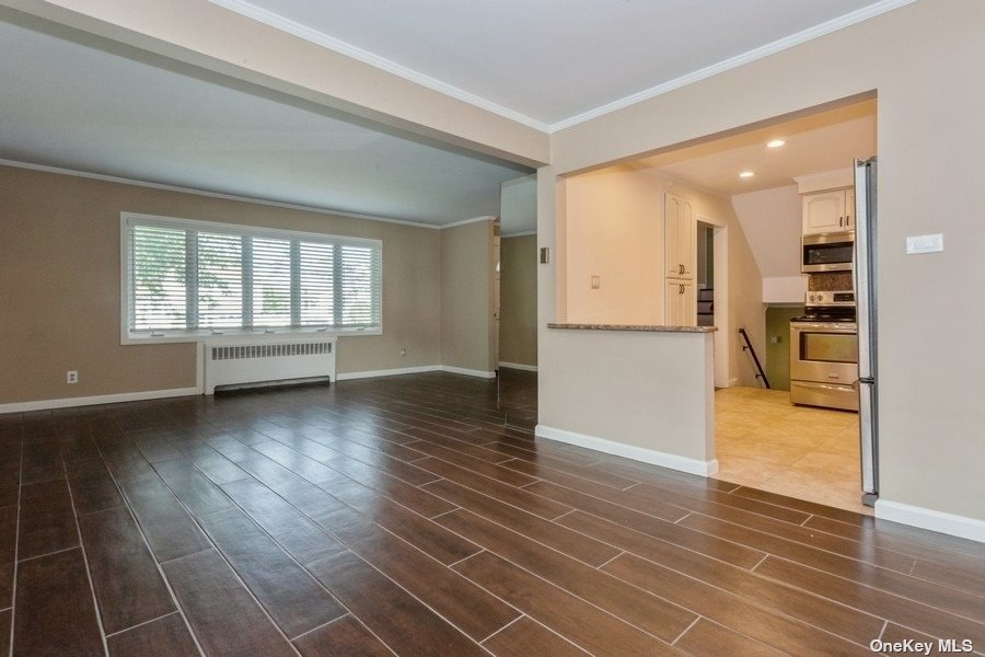 Photo 6 of 20 of 3441 Fulton Avenue house