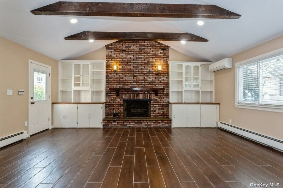 Photo 9 of 20 of 3441 Fulton Avenue house