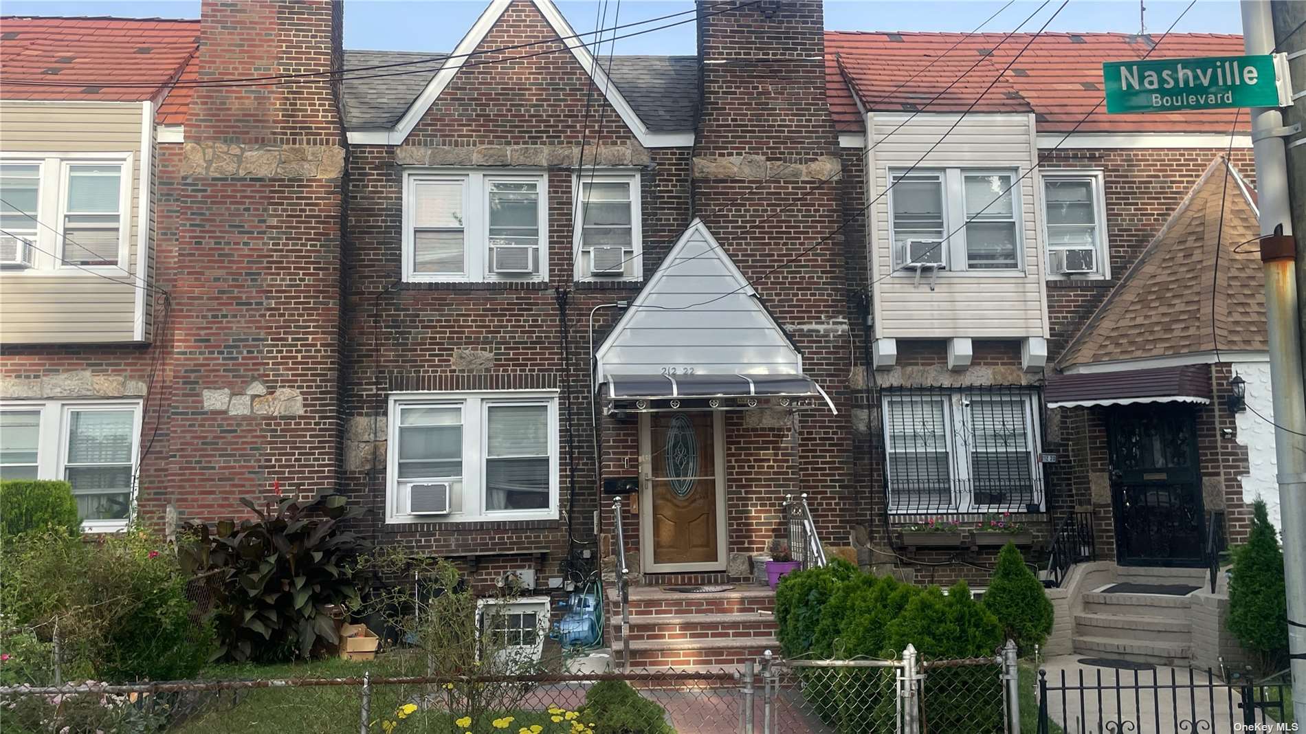 Property for Sale at 21222 Nashville Boulevard, Cambria Heights, Queens, NY - Bedrooms: 3 
Bathrooms: 2 
Rooms: 8  - $699,000