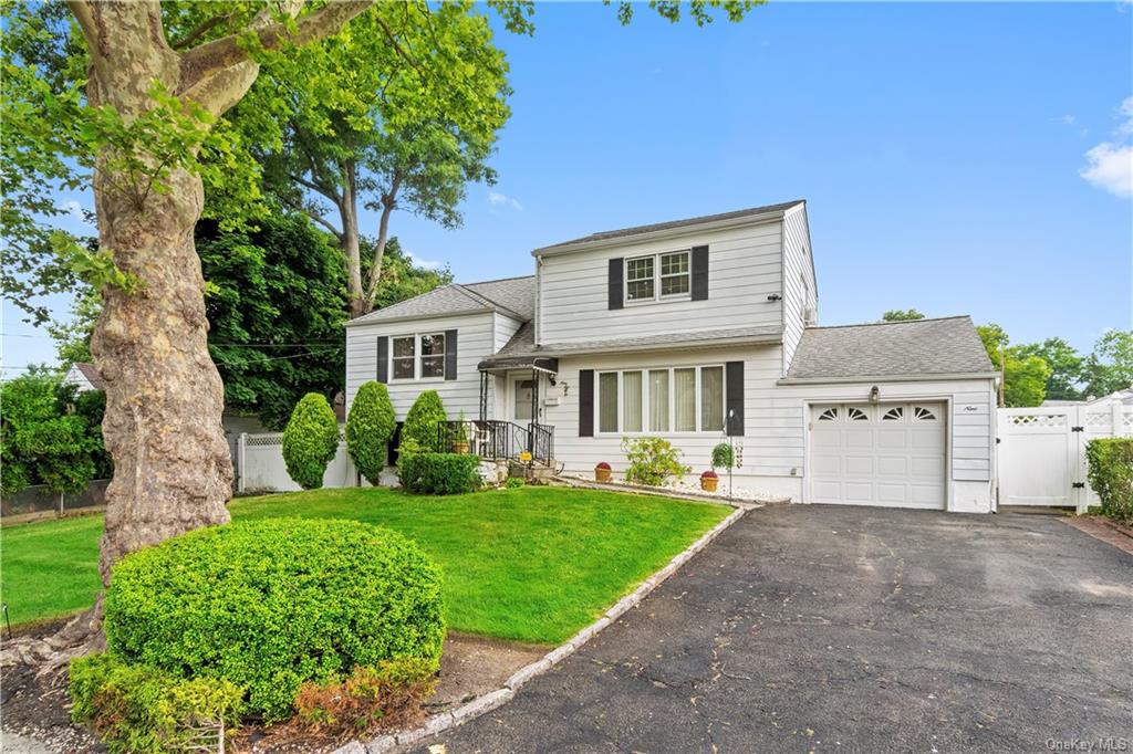 Photo 1 of 9 Rugby Road, Yonkers, New York, $699,000, Web #: 6316629