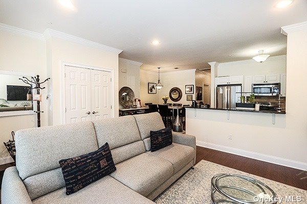 Photo 17 of 20 of 116 Stewart Avenue H condo