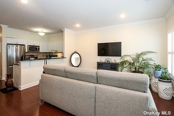Photo 9 of 20 of 116 Stewart Avenue H condo