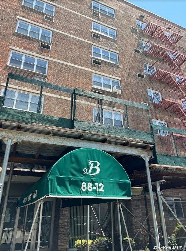 88-12 151 Avenue #5E, Howard Beach, New York image 1