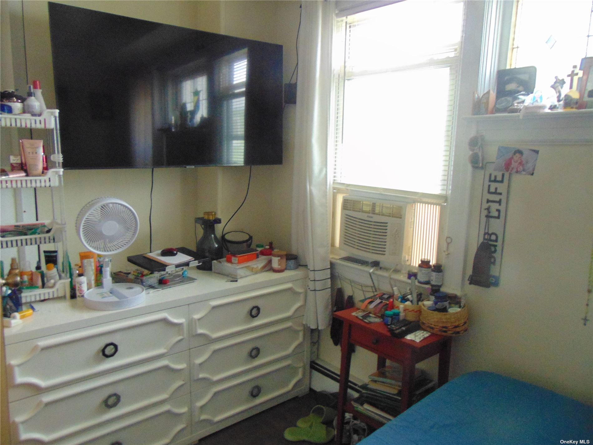 42-87 Hampton Street