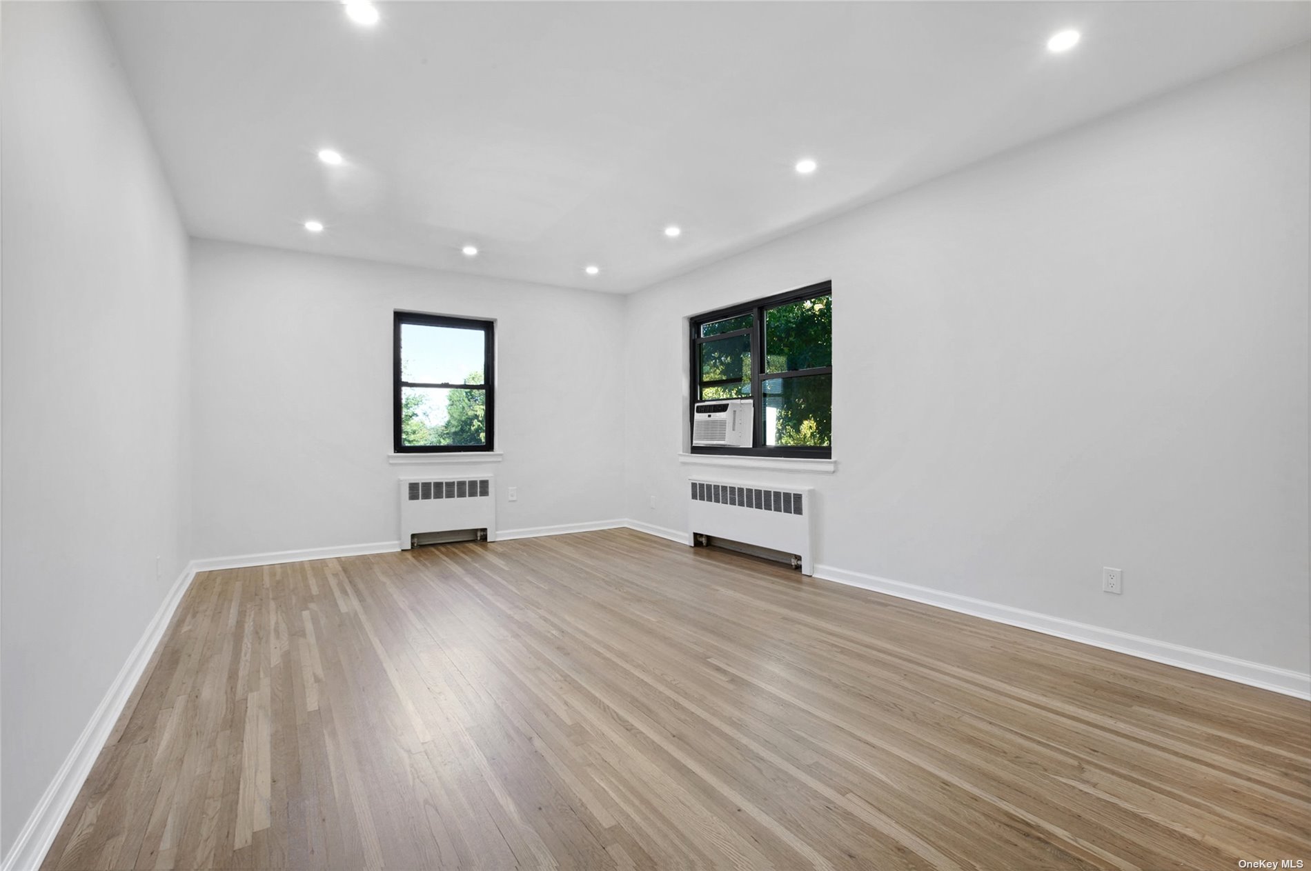 220-02 75th Avenue #2ND FL, Bayside, New York image 4