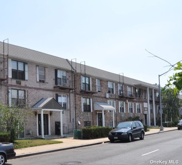 123-27 Merrick Boulevard #54, Jamaica, New York image 1