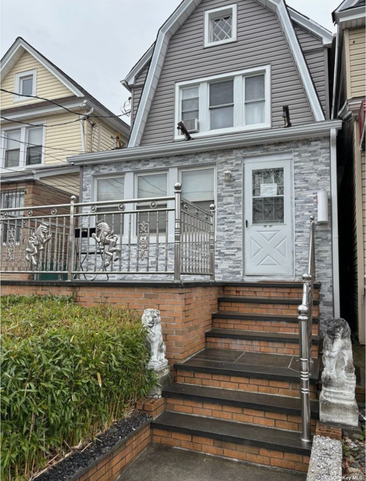 7607 164th St St, Fresh Meadows, Queens, NY - 3 Bedrooms  
2 Bathrooms  
3 Rooms - 