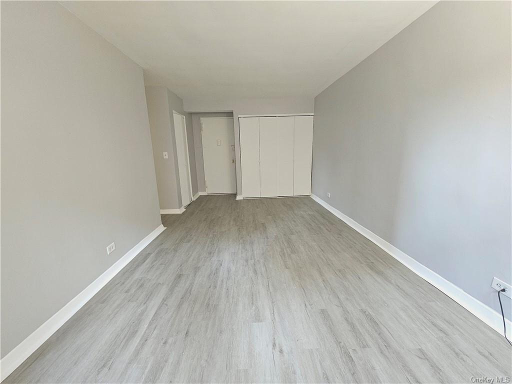 Property for Sale at 2661 Marion Avenue 2L, Bronx, New York - Bedrooms: 1 
Bathrooms: 1 
Rooms: 4  - $125,000