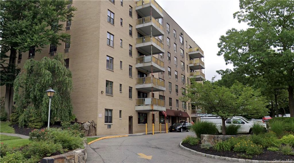 25 Stewart Place #316, Mount Kisco, New York image 1